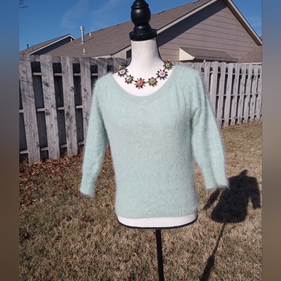Angora! Motta Knitwear Mint Green Fuzzy Italian Angora Sweater - Picture 2 of 15